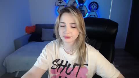 Sabrina Violet online show from December 26, 12:16 pm