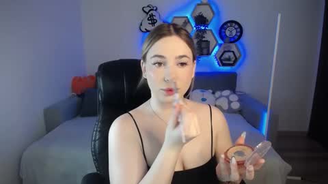 Sabrina Violet online show from January 17, 9:06 am