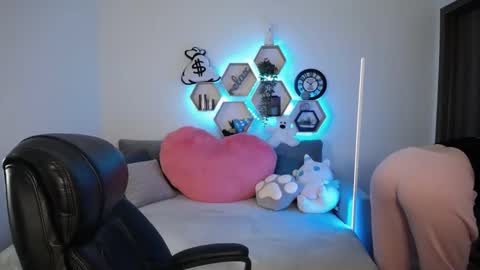 Sabrina Violet online show from March 11, 9:13 am