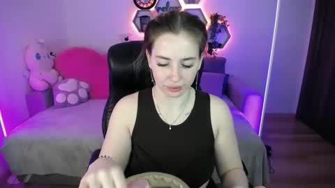 Sabrina Violet online show from April 6, 8:04 am