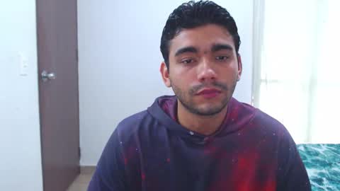 Snapshot of sack_rojas chatting on December 1, 8:25 pm Sack online show from December 1, 8:25 pm