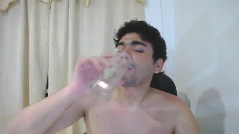 Snapshot of sack_rojas chatting on May 27, 1:57 am Sack online show from May 27, 1:57 am