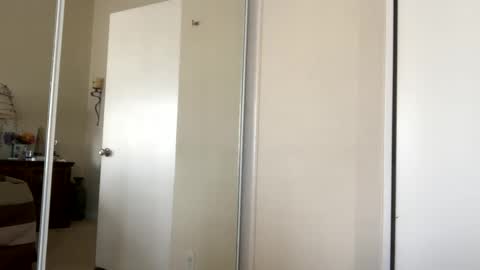 R online show from January 3, 5:20 pm