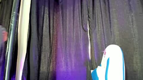 Cami online show from April 10, 6:34 pm