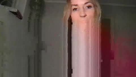 Snapshot of sagejessica chatting on December 15, 11:42 pm Jessica Sage online show from December 15, 11:42 pm