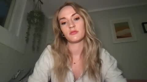 Snapshot of sagejessica chatting on December 21, 9:36 pm Jessica Sage online show from December 21, 9:36 pm