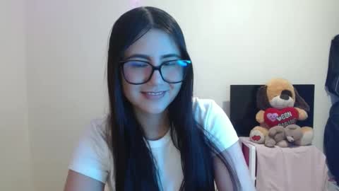 Snapshot of sahaliefox_ chatting on October 8, 11:02 pm Sahaliefox online show from October 8, 11:02 pm
