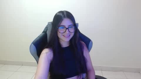 Snapshot of sahaliefox_ chatting on October 13, 10:10 pm Sahaliefox online show from October 13, 10:10 pm