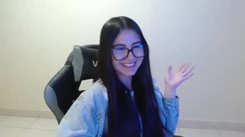 Snapshot of sahaliefox_ chatting on November 2, 11:07 pm Sahaliefox online show from November 2, 11:07 pm