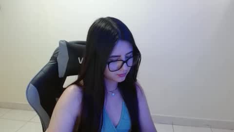 Snapshot of sahaliefox_ chatting on November 13, 9:14 pm Sahaliefox online show from November 13, 9:14 pm