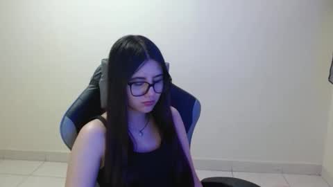 Snapshot of sahaliefox_ chatting on November 28, 9:39 pm Sahaliefox online show from November 28, 9:39 pm