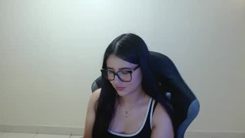 Sahaliefox  online show from March 16, 3:27 pm