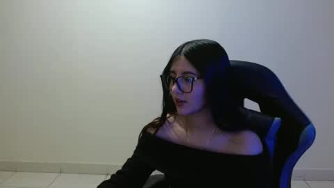 Snapshot of sahaliefox_ chatting on May 27, 9:23 pm Sahaliefox online show from May 27, 9:23 pm
