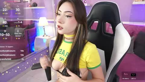 saharakramer online show from April 16, 7:36 pm