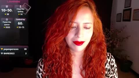 Snapshot of sahra_tayl0r_ chatting on February 7, 5:29 pm SARA online show from February 7, 5:29 pm