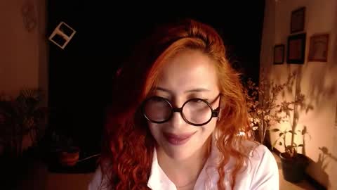 Snapshot of sahra_tayl0r_ chatting on February 13, 8:45 pm SARA online show from February 13, 8:45 pm