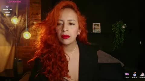 Snapshot of sahra_tayl0r_ chatting on October 15, 2:06 pm SARA online show from October 15, 2:06 pm