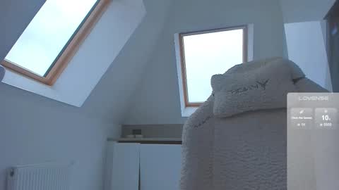 Snapshot of saiiilormoon chatting on November 5, 12:49 pm You can call me Lo if someone writes to me in the pm without paying an instant BAN online show from November 5, 12:49 pm