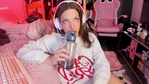 Rose online show from April 5, 11:02 pm