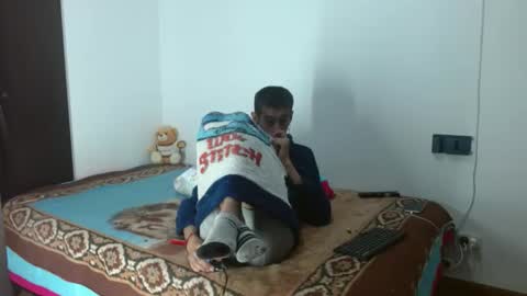 Snapshot of saint_boyy chatting on December 15, 10:28 am saint boy online show from December 15, 10:28 am