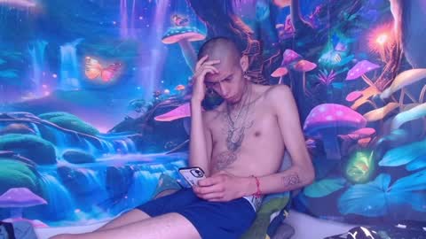 Snapshot of saint_boyy chatting on January 13, 10:03 am saint boy online show from January 13, 10:03 am