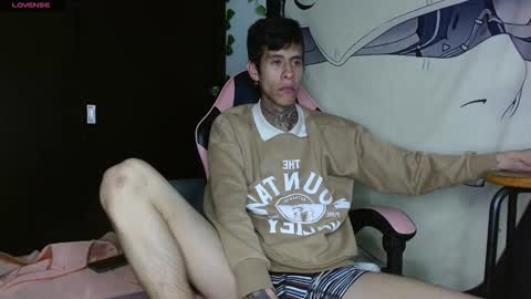 Snapshot of saint_boyy chatting on September 9, 12:32 am saint boy online show from September 9, 12:32 am