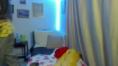 Snapshot of saint_boyy chatting on December 21, 12:40 am saint boy online show from December 21, 12:40 am