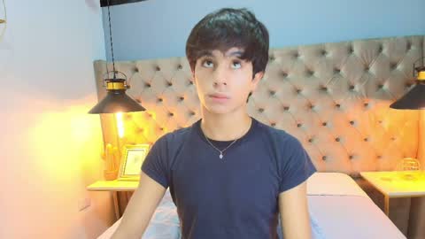 Santi online show from April 7, 12:27 pm