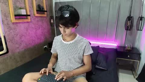 Santi online show from April 9, 12:43 pm