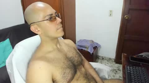 Snapshot of saintedy01 chatting on April 25, 4:37 pm saintedy01 online show from April 25, 4:37 pm