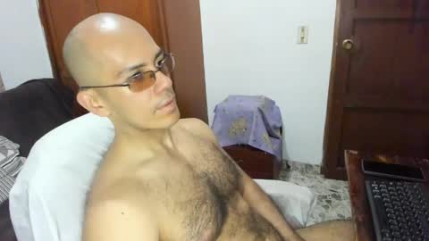 Snapshot of saintedy01 chatting on May 21, 1:51 pm saintedy01 online show from May 21, 1:51 pm