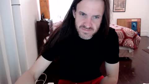 SaintReeves online show from December 4, 2:15 pm