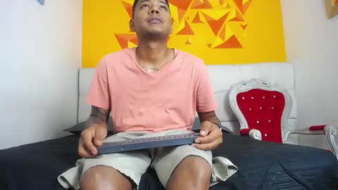 Snapshot of saipadpuer30 chatting on February 17, 3:15 am Saipadpuer30 online show from February 17, 3:15 am