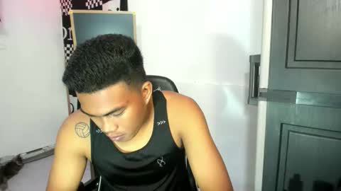 Snapshot of saj_taylor chatting on June 3, 4:04 am Taylor online show from June 3, 4:04 am