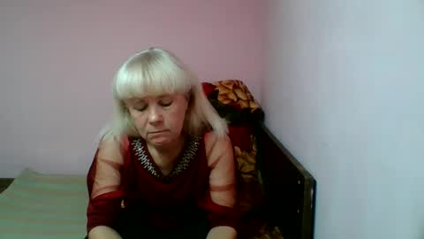 Snapshot of sakura_blonde chatting on February 24, 8:38 am sakura_blonde online show from February 24, 8:38 am