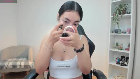 Snapshot of sakura_harper chatting on February 19, 5:58 am Sakura Harper online show from February 19, 5:58 am