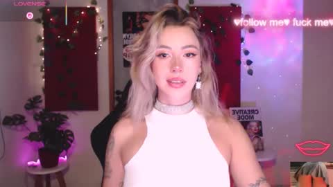 Sakura online show from April 9, 9:47 am