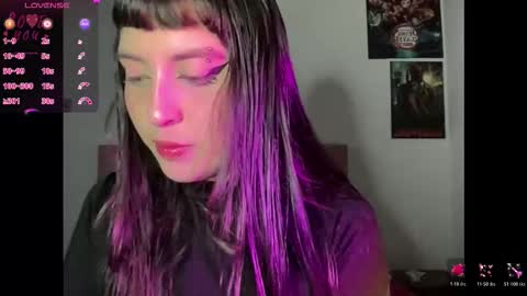 Luna  online show from March 28, 11:48 pm