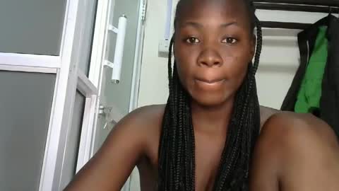 Snapshot of sally_beauty2023 chatting on February 19, 9:39 am sally_beauty2023 online show from February 19, 9:39 am