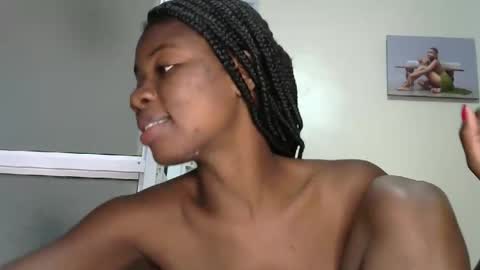 Snapshot of sally_beauty2023 chatting on November 3, 7:20 am sally_beauty2023 online show from November 3, 7:20 am