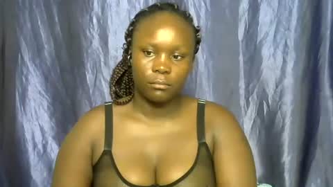 sally_bee1 online show from July 16, 11:05 am