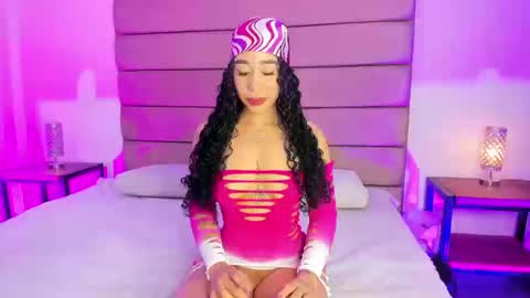 sally rosses online show from February 4, 12:33 pm