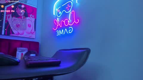 Snapshot of sallybrown_ chatting on February 24, 6:38 am miss Sally online every night from 1am to 8am  Colombia time online show from February 24, 6:38 am