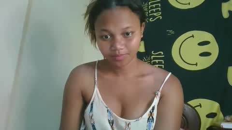 Snapshot of sallywett chatting on April 2, 6:05 pm SallyWett online show from April 2, 6:05 pm