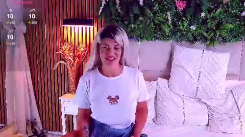 SalmaRoze online show from August 9, 7:57 am