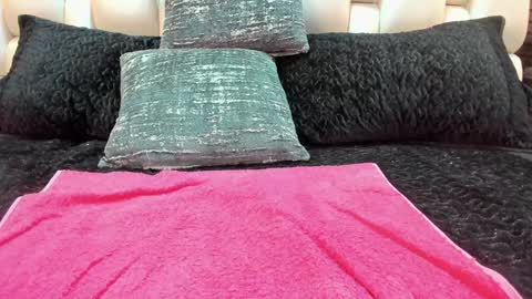 Snapshot of salo_heavenn chatting on February 5, 5:53 pm salome online show from February 5, 5:53 pm