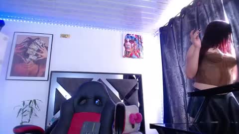 Snapshot of salo_hot01 chatting on May 16, 9:13 pm SALO HOT online show from May 16, 9:13 pm