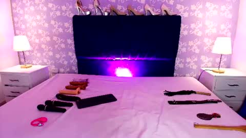 Snapshot of salome_simonz chatting on June 11, 8:07 pm salome_simonz online show from June 11, 8:07 pm