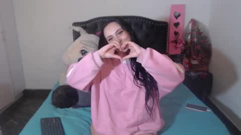 yenny online show from November 5, 3:17 am