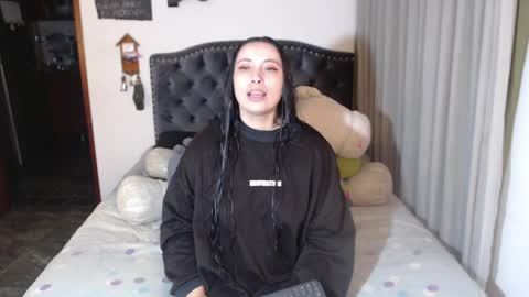 yenny online show from March 31, 3:30 am